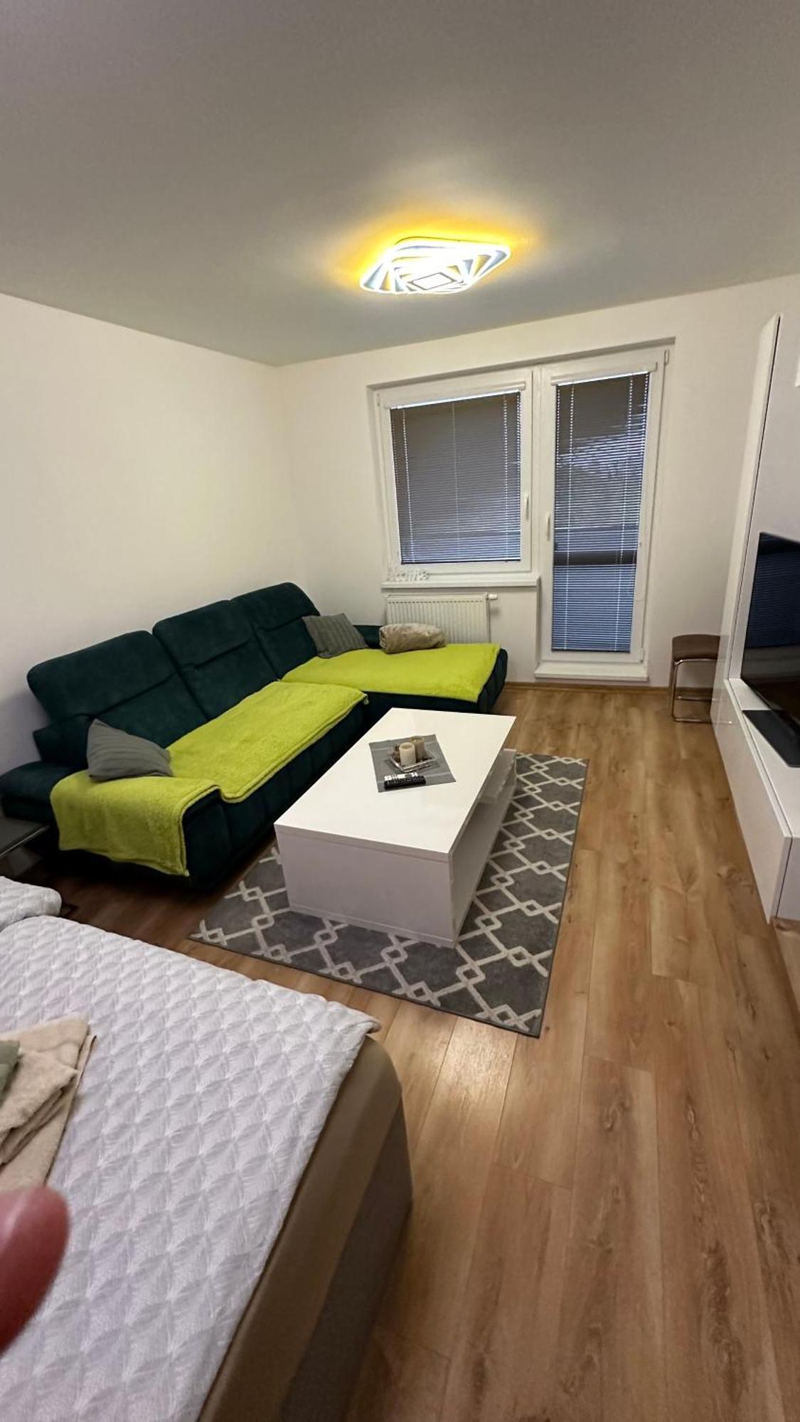 Apartman City Park Stranany Michalovce Esterno foto